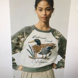 ANTHROPOLOGIE-PILCRO/EMBROIDERED MALLARD DUK NIKI BUBBLE SWEATSHIRT/NEW